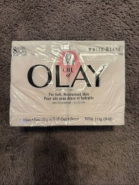 Vintage 1997 Olay Oil Of Olay 8 white soap bars‎